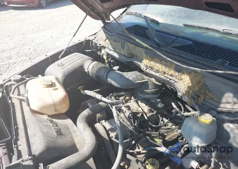 2002 Dodge Ram 1500 St z USA, uszkodzony, nr VIN 3D7HA18Z72G115028